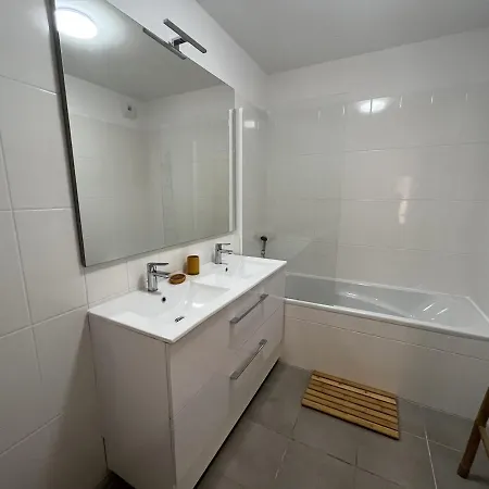 Apartament Confortable T3 Au Centre D'arcachon, Pres De La Plage, Pkg Securise, Wifi, A Pied - Fr-1-374-192 *